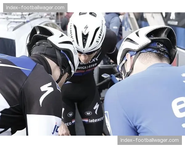 数据深度：解析2026年巴黎-鲁贝前十名车手的平均功率与速度